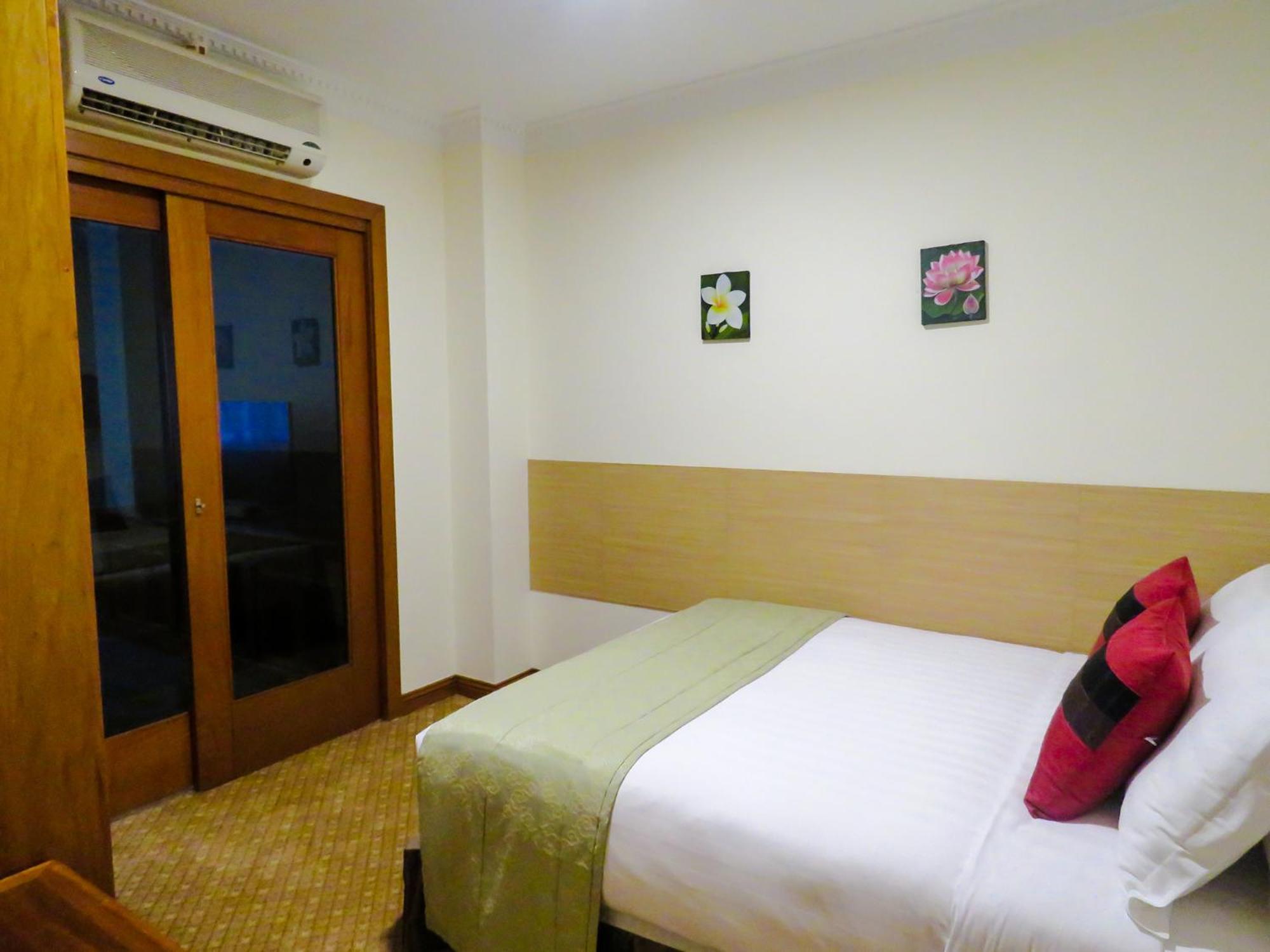 Starlodge Kampong Jerudong Phòng bức ảnh